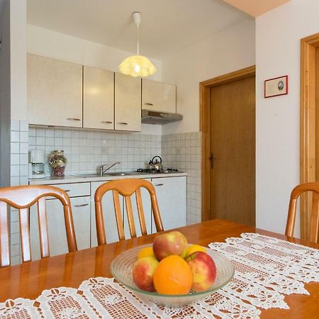 Apartments Bonifacic Punat Exterior foto